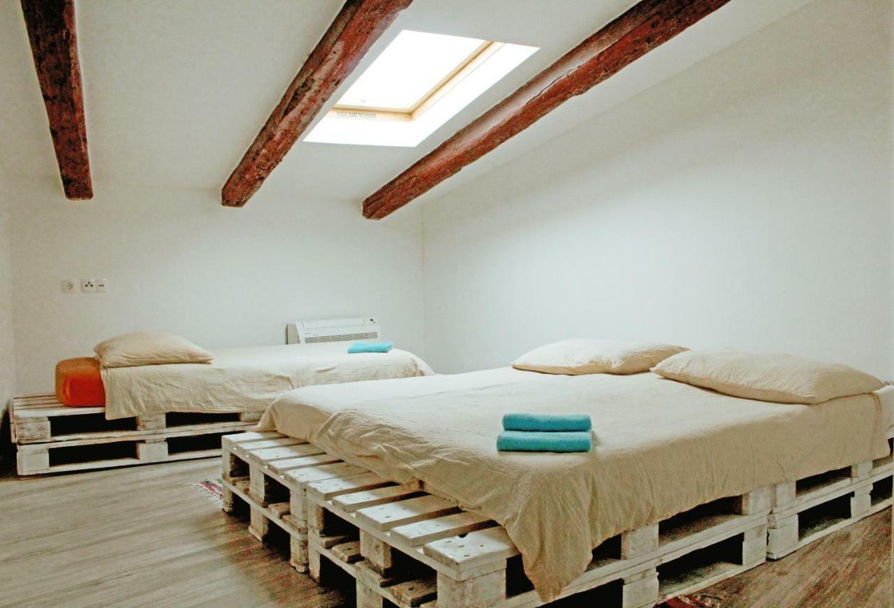 שיבניק Hostel Mare מראה חיצוני תמונה